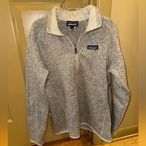 Patagonia Women's Half Zip!!!